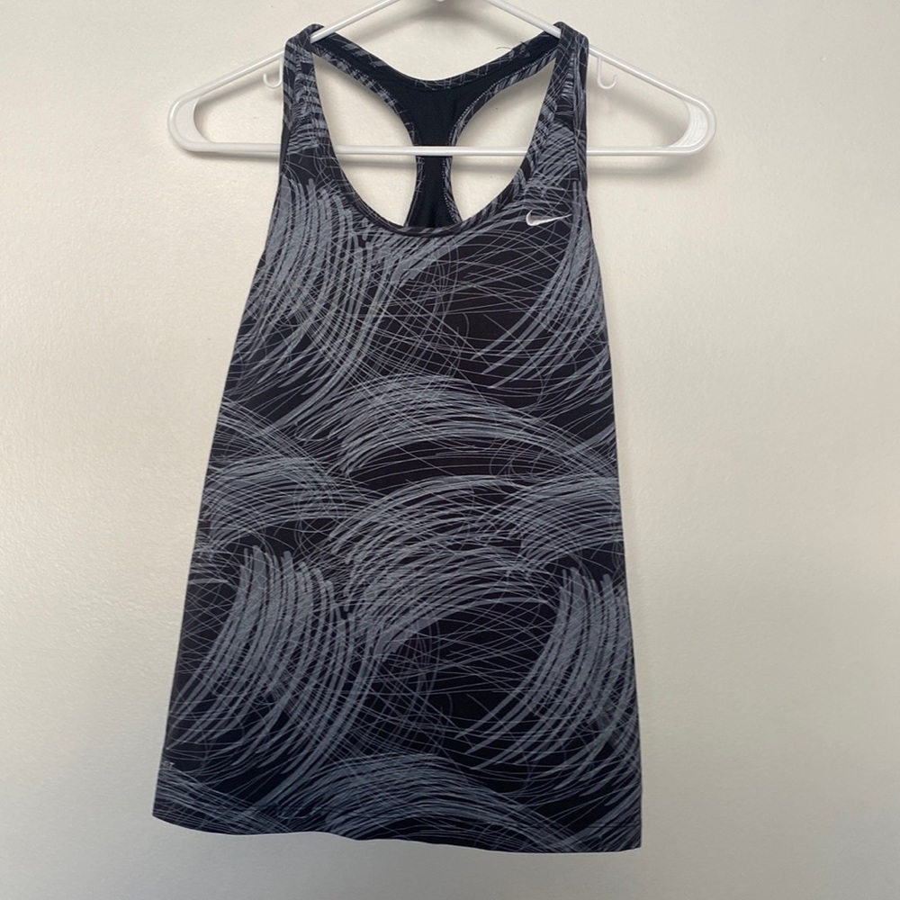 Nike Athletic Top with Built-In-Bra Gray and Black Size M